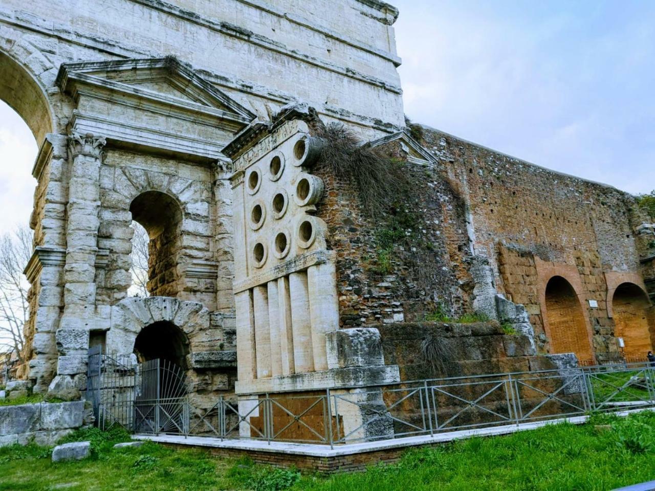 Porta Maggiore Gh Locazione Turistica Рим Экстерьер фото